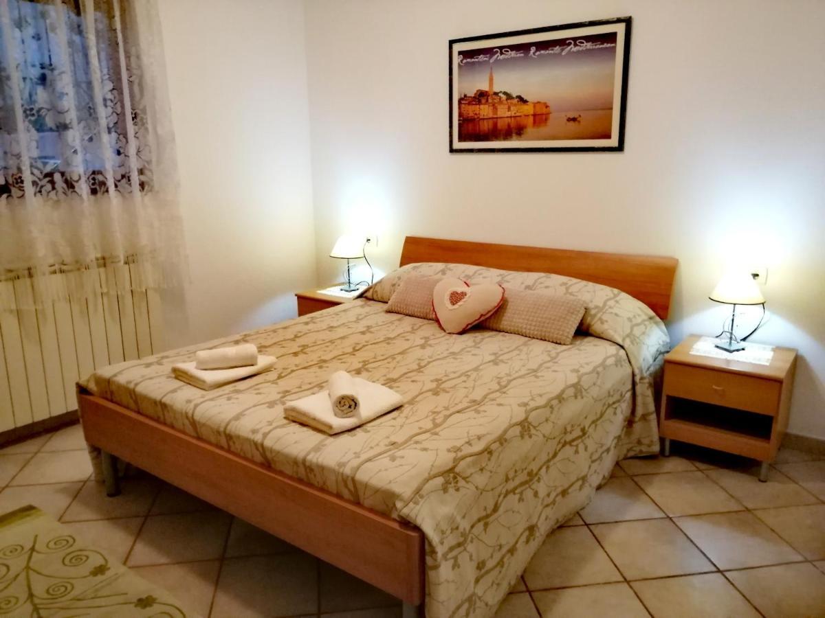 Room And Apartment Lea Ρόβινι Εξωτερικό φωτογραφία