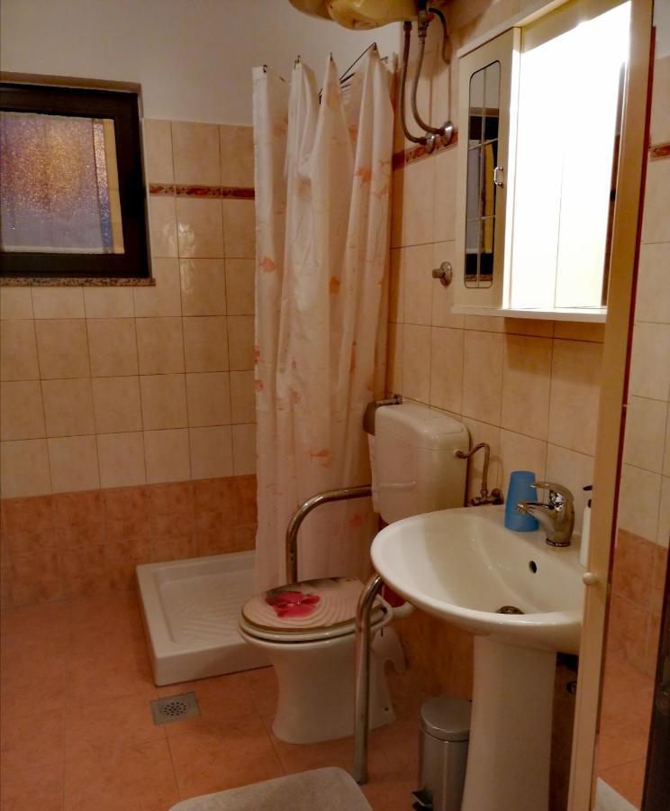 Room And Apartment Lea Ρόβινι Εξωτερικό φωτογραφία